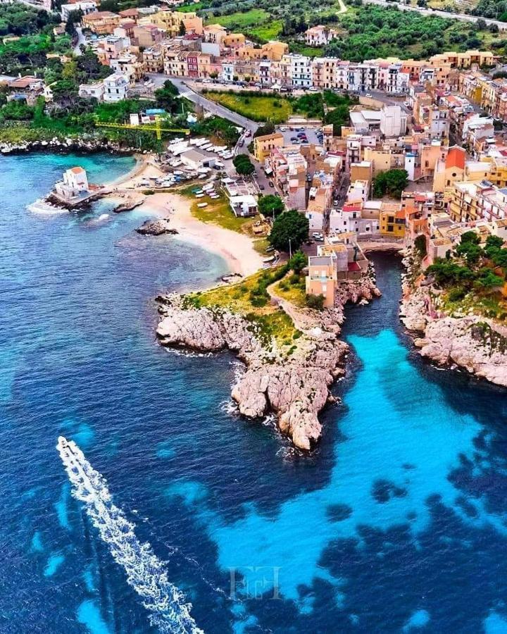 سانتا فلافيا B&B Flavilla المظهر الخارجي الصورة